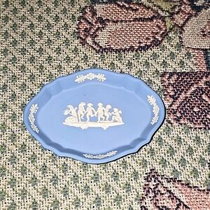 Wedgwood oval dish cherubs & dog blue & white vintage decor 👼 b14